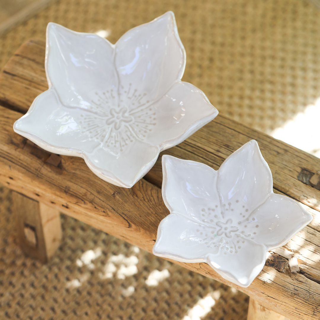 Helle Flower Saucer White | Small or Large