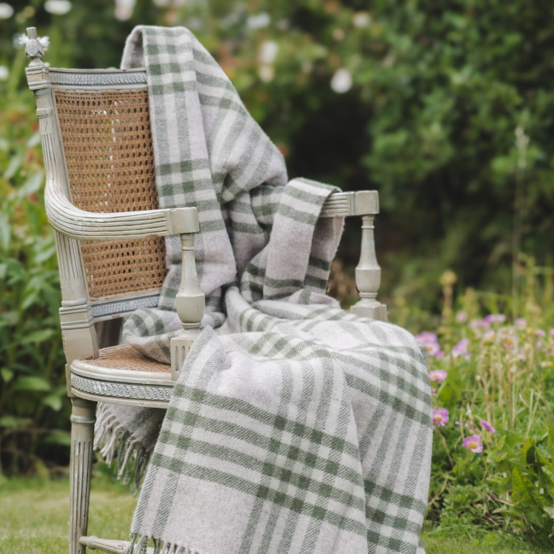 Olive Green & Cream Pure New Wool Throw | Extra Large