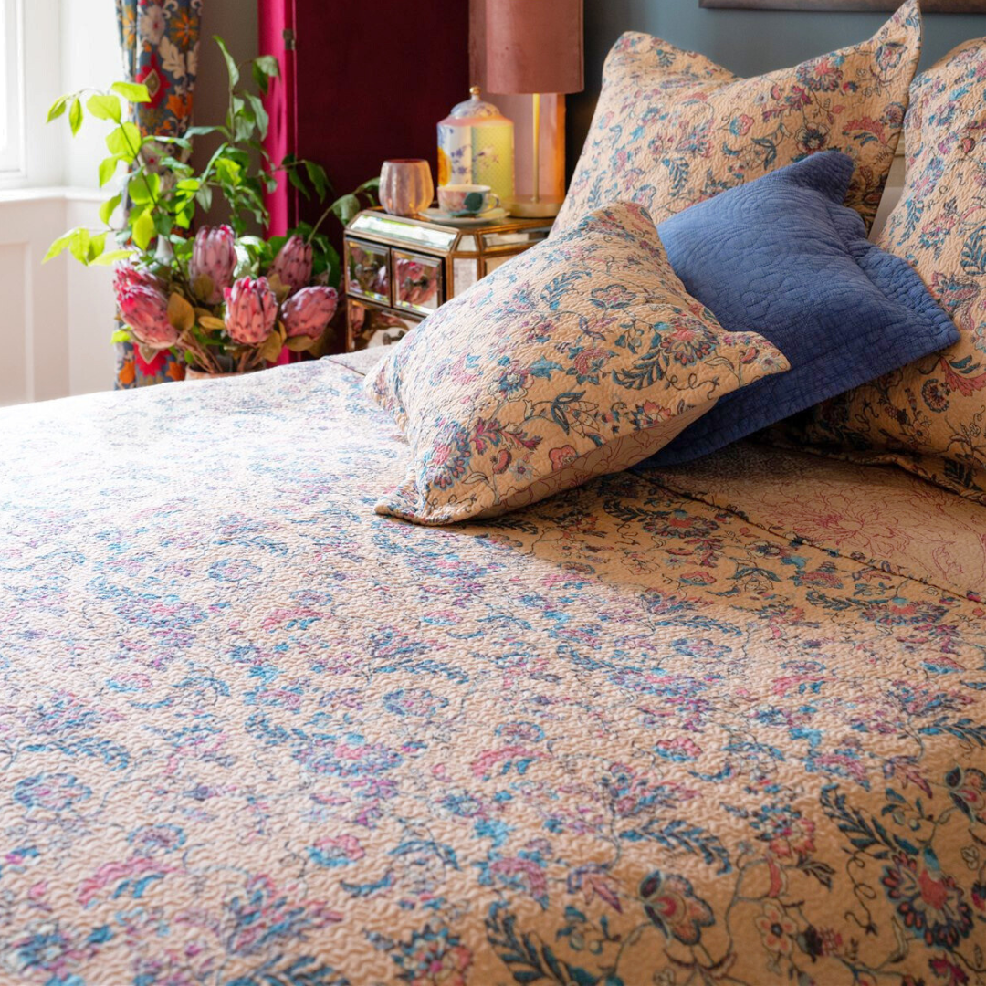 Eloise Bedspread | Peachy Pink