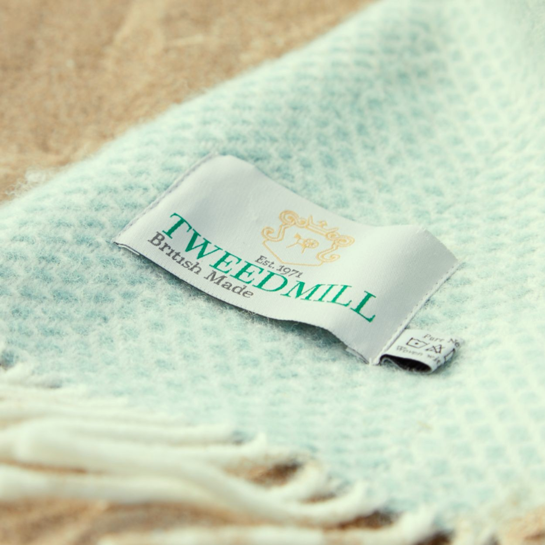 Ocean Pure New Wool Beehive Throw