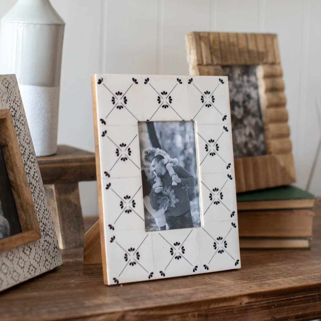 Lily Tile Cream Photo Frame