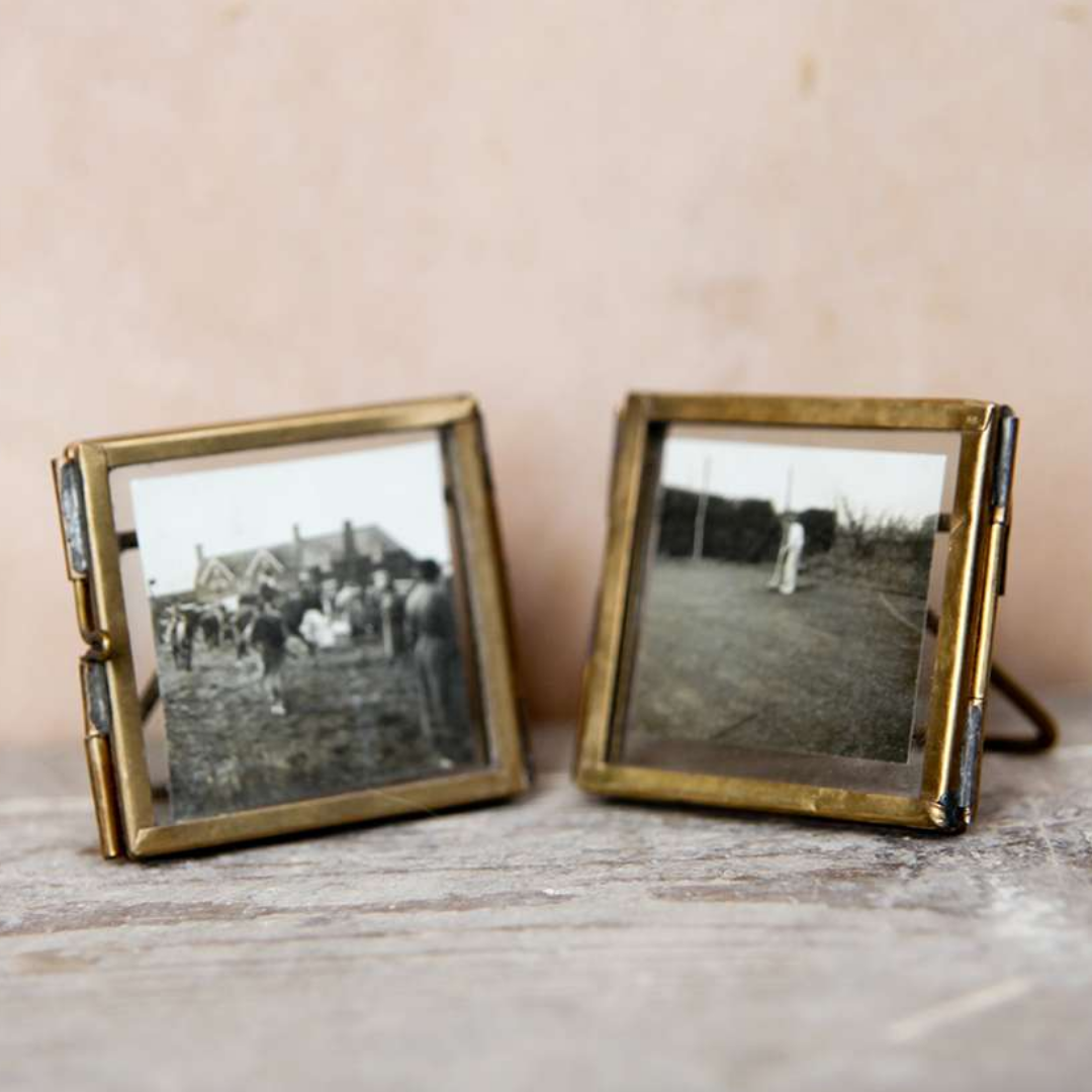 Tiny Brass Danta Frame